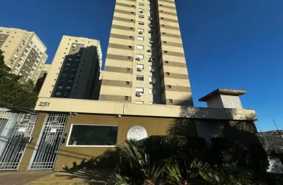 Ótimo apartamento de 2 dormitórios junto avenida ipiranga.