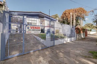 Casa térrea com três dormitórios e uma suíte no jardim itú sabará.