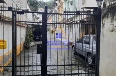 Casa de vila com dois quartos e vaga no engenho novo r$ 310.000,00