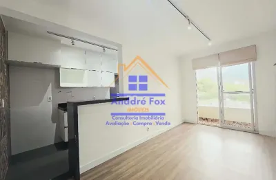 Apartamento com varanda, 2 quartos com armários, 1 suíte, cozinha americana e 1 vaga à venda, 50 m²