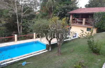 Chácara com 3 dormitórios, piscina e churrasqueira na figueira branca em campo limpo paulista - sp