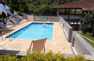 Vende-se chacara estilo colonial -  3 dormitorios com piscina e churrasqueira em jarinu