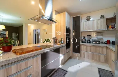 Casa em condomínio de luxo no engordadouro, jundiaí-sp: 3 quartos, 1 suíte, 2 salas, 4 banheiros, 2 vagas, 230m²