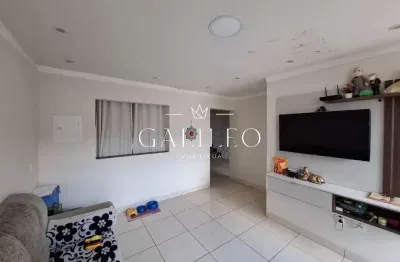 Vende-se casa sobrado com 03 dormitórios-01 suíte-varanda-garagem com portão eletrônico-bairro almerinda chaves