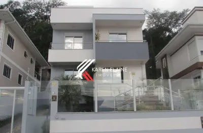 Belíssima casa à venda com 3 dormitórios sendo 1 suíte em forquilhinha/sj.