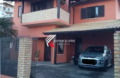 Casa à venda com 04 dormitórios sendo 01 suíte no centro histórico-são josé