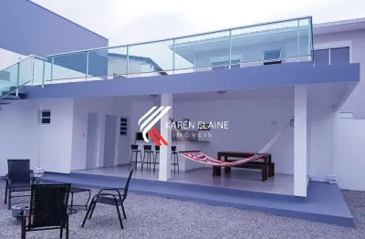 Casa mobiliada à venda c/ 3 dormitórios, sendo 1 suíte à 125metros da praia
