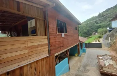 Casa com 2 quartos à venda no limeira baixa, brusque , 150 m2 por r$ 450.000