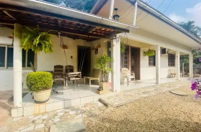 Casa com 3 quartos à venda no paquetá, brusque , 153 m2 por r$ 1.272.000
