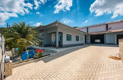 Casa com 2 quartos à venda no bateas, brusque  por r$ 1.000.000