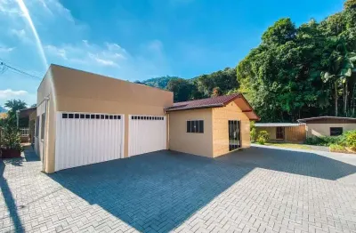 Casa com 4 quartos à venda no são pedro, brusque  por r$ 960.000
