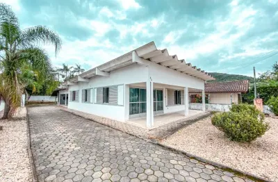 Casa com 2 quartos à venda no santa terezinha, brusque  por r$ 2.200.000