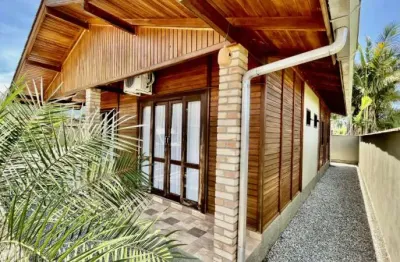 Casa com 2 quartos à venda no são pedro, guabiruba , 165 m2 por r$ 615.000