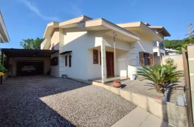 Casa com 3 quartos à venda no brilhante i, itajaí , 192 m2 por r$ 780.000