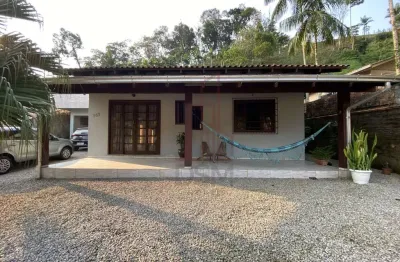 Casa com 3 quartos à venda no bateas, brusque , 150 m2 por r$ 585.000