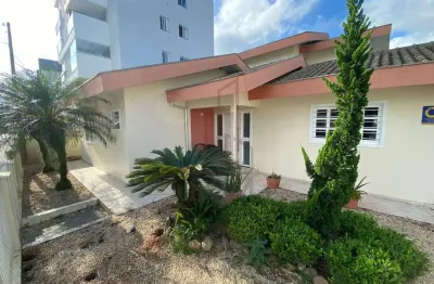 Casa com 4 quartos à venda no steffen, brusque , 280 m2 por r$ 1.500.000