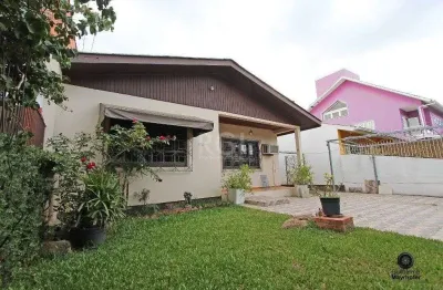 Casa para venda - 177.58m², 3 dormitórios, sendo 1 suites, 4 vagas - guarujá