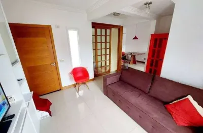 Casa com 03 dormitórios, 01 suíte, pátio com churrasqueira e 03 vagas de garagem no bairro tristeza