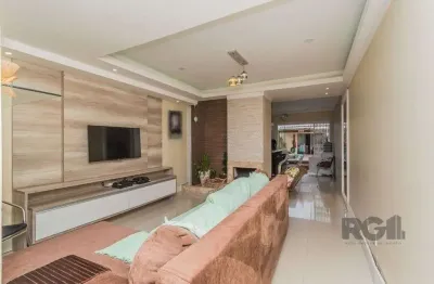 Casa com 3 quartos à venda na Rua Danton Krás Borges, 53, Guarujá, Porto Alegre
