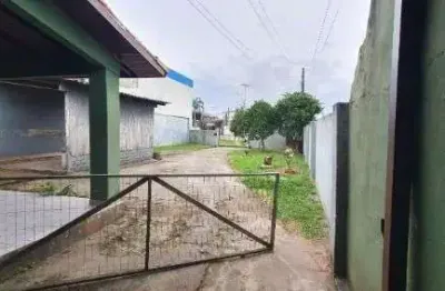 Casa em porto alegre, no bairro belém novo, com 2 dormitório(s), e 2 banheiros, à venda.