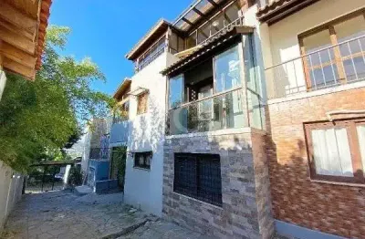 Casa condominio em porto alegre, no bairro ipanema, com 3 dormitório(s), e 3 banheiros, à venda.