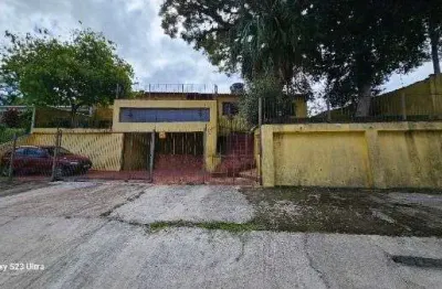 Casa em porto alegre, no bairro belém novo, com 3 dormitório(s), e 3 banheiros, à venda.