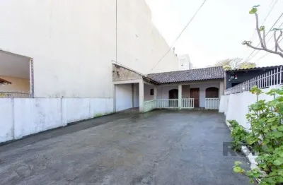 Casa com 3 quartos à venda na Rua Doutor Dias de Carvalho, 256, Tristeza, Porto Alegre