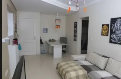 Apartamento 2 quartos, suite e garagem na cidasde baixa.