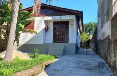 Casa com 2 quartos à venda na Rua Paul Harris, 289, Jardim Itu Sabará, Porto Alegre