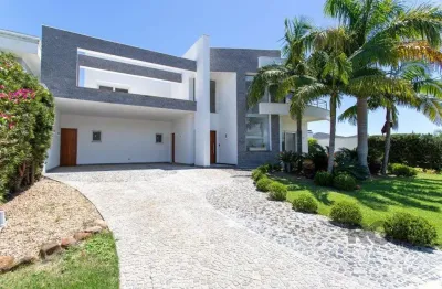 Casa no condomínio terra ville , com aproximadamente 450m quadrados.