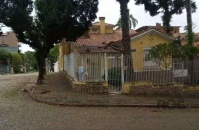 Casa com 3 quartos à venda na Rua Marquês De Abrantes/ Antonio Ribeiro, 10, Santo Antônio, Porto Alegre