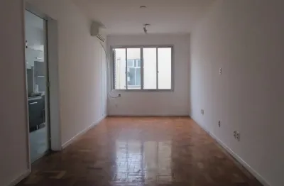 Kitnet / Stúdio à venda na Avenida Venâncio Aires, 281, Cidade Baixa, Porto Alegre