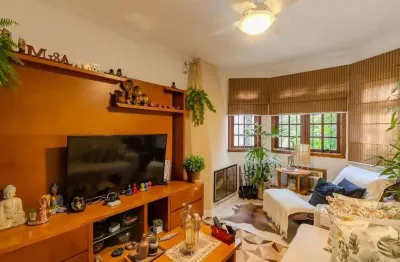 Casa em condomínio fechado com 3 quartos à venda na Rua Osório Mendes Ouriques, 332, Guarujá, Porto Alegre