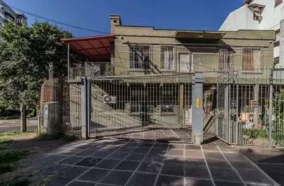 Casa com 2 quartos para alugar na Rua Cabral, 1597, Bela Vista, Porto Alegre