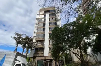 Apartamento 3 dormitórios com suíte, closet, sacada e piso laminado — próximo ao mãe de deus e praia de belas