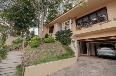 Bela residência,mobiliada e ampla com 222 m2 à venda com exclusividade !