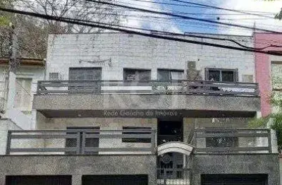 Apartamento 1 dormitório com terraço privativo e garagem fechada – próximo à protásio alves