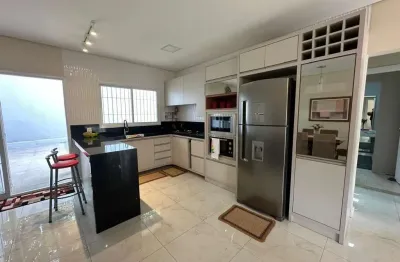 Casa 3 dormitórios no bairro nonoai em porto alegre para alugar