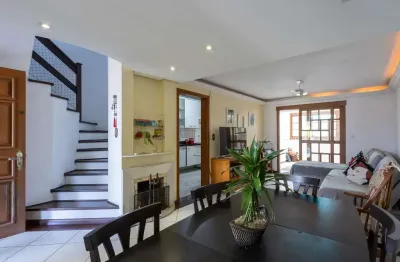 Casa com 3 quartos à venda na Rua Olécio Cavedini, 150, Espírito Santo, Porto Alegre