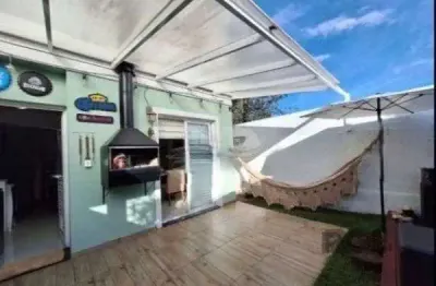 Casa em condomínio fechado com 3 quartos à venda na Avenida Edgar Pires de Castro, 2520, Hípica, Porto Alegre