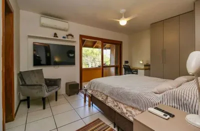 Casa com 3 Quartos 2 vagas cobertas, 155 m² Bairro Espírito Santo Guarujá