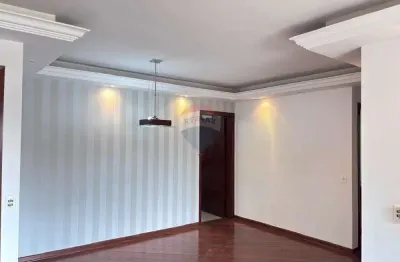 Apartamento no centro com 3 dormitórios (1 suíte), 2 vagas e área de lazer completa