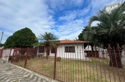 Casa com 3 quartos para alugar na Vila Operária, Itajaí 