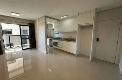 Apartamento com 3 quartos para alugar na Rua Eurico Adam, Centro, Itajaí