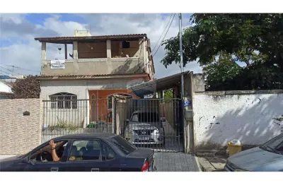 Imóvel amplo bem localizado no centro comercial ao lado do shopping partage