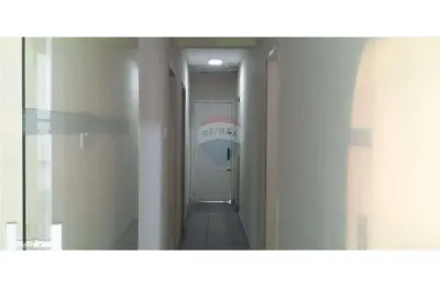 Imóvel amplo bem localizado no centro comercial ao lado do shopping partage