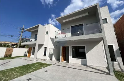 Duplex excelente 3 quartos - localização ótima próximo a tudo.