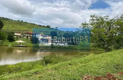 Fazenda de luxo à venda em oliveira-mg, centro: 4 quartos, 4 banheiros e 750 hectares de elegância rural.