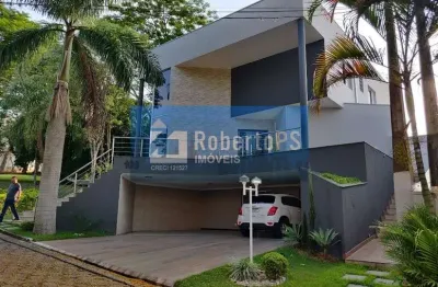 Maravilhoso sobrado em condomínio fechado em jacareí. recém reformada e com arquitetura contemporânea