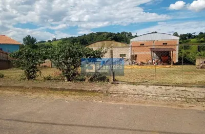 Barracão / Galpão / Depósito com 2 salas para alugar no Centro, Cambuquira 